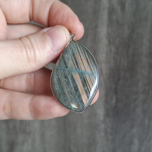 Labrdorite Pendants